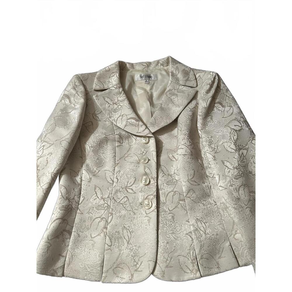 Elegant Suit Set by Suit Studio - Floral Embroidery Jacket & Skirt